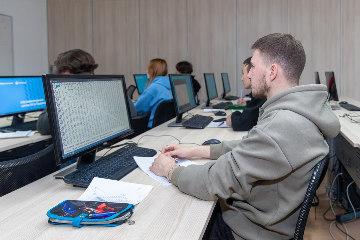 Обучение по совместным сетевым программам позволит студентам Донбасса получить два диплома – СПбПУ и ПГТУ 
