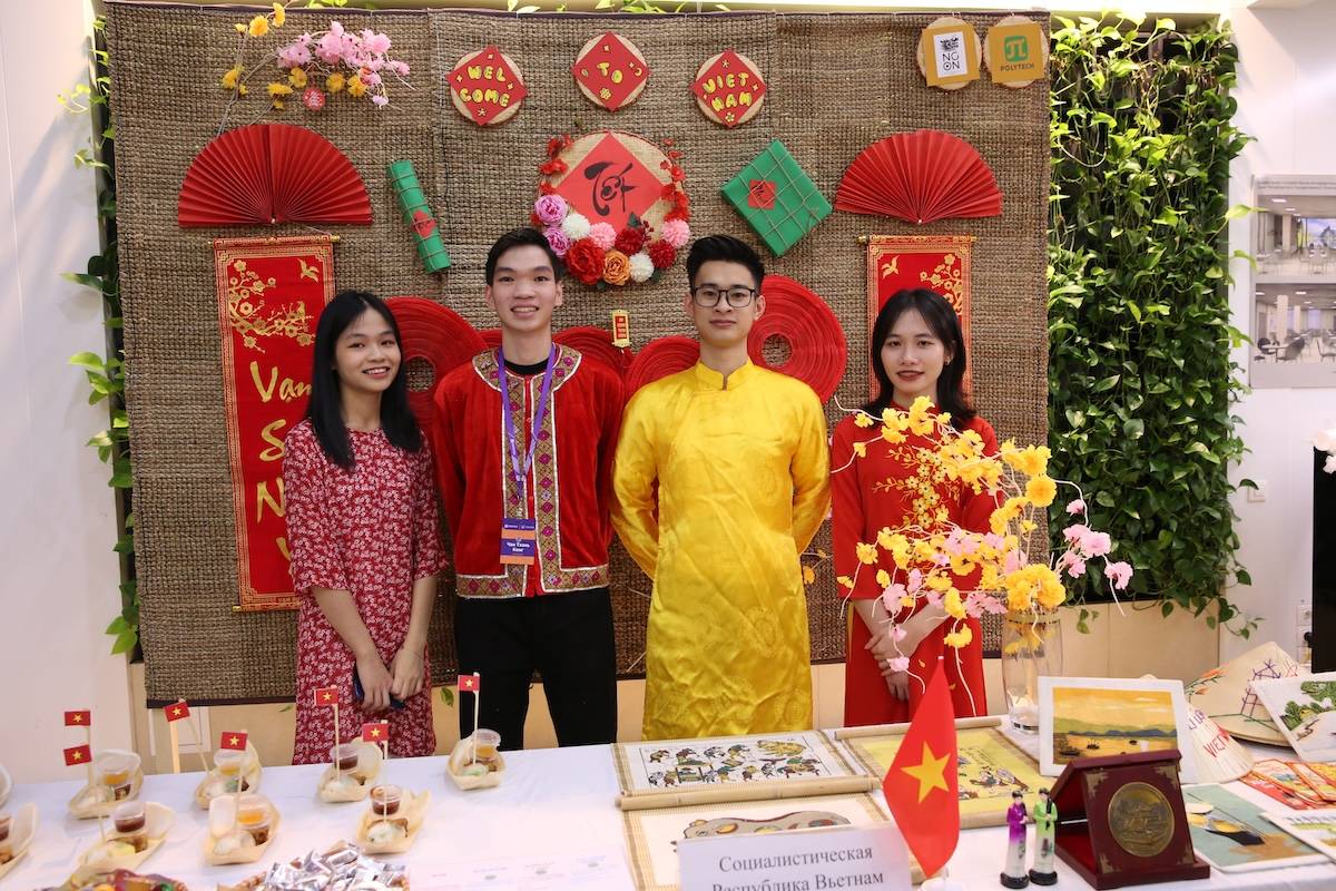 Политехнический университет вновь объединил иностранных студентов и приглашённых представителей сообществ стран и регионов РФ 