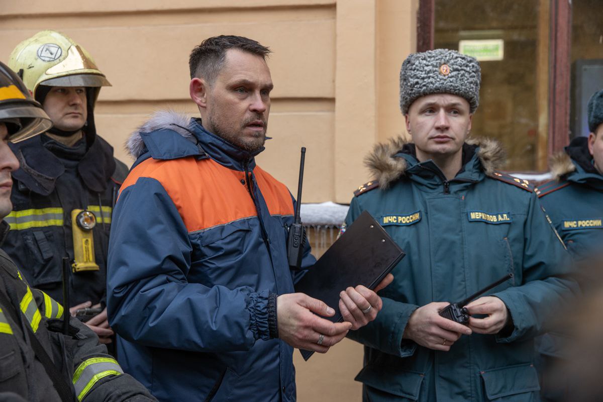 Основная цель учений – отработка взаимодействия подразделений пожарной охраны Санкт-Петербурга 