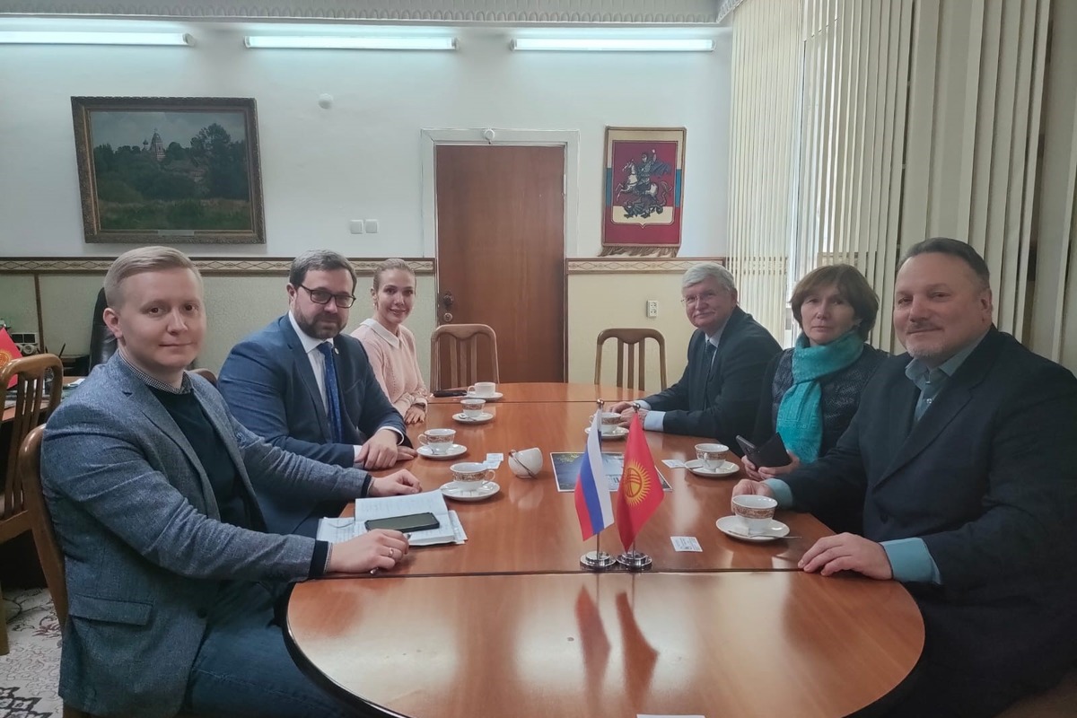 Встреча с руководством Киргизско-Российского Славянского университета Встреча с руководством Киргизско-Российского Славянского университета
