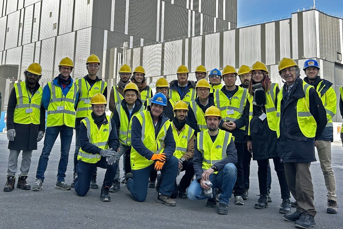 Владимир Рожанский и Анастасия Полетаева с международной научной группой ITER 