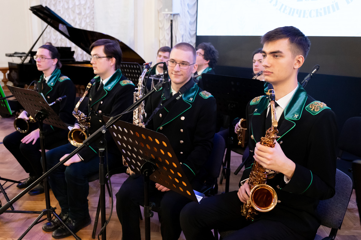 Эстрадно-симфонический оркестр СПбПУ Polytech Orchestra Эстрадно-симфонический оркестр СПбПУ Polytech Orchestra