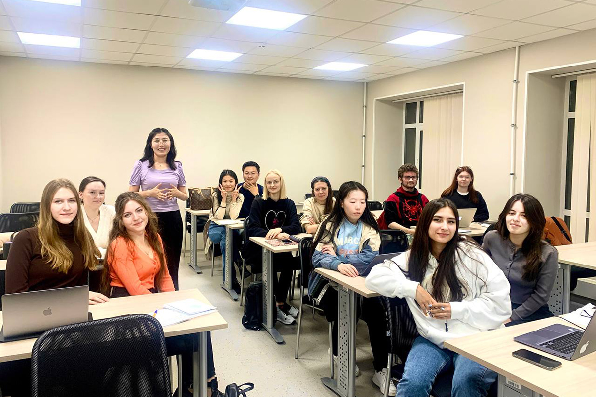 На занятиях 