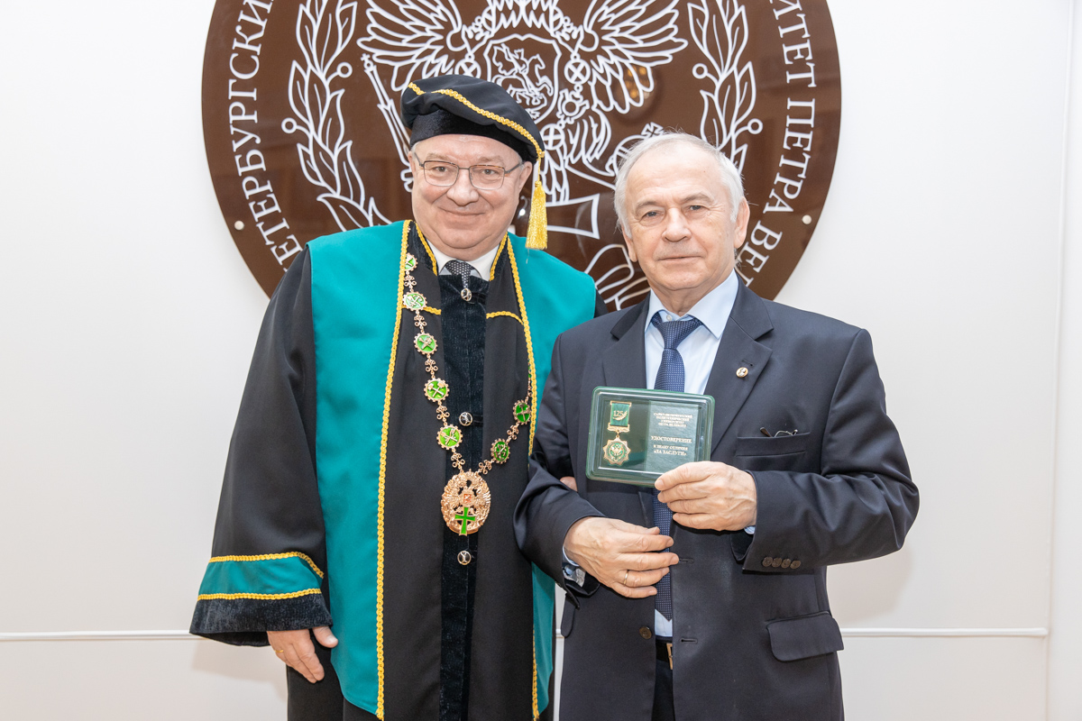 Фёдор Гречников Фёдор Гречников