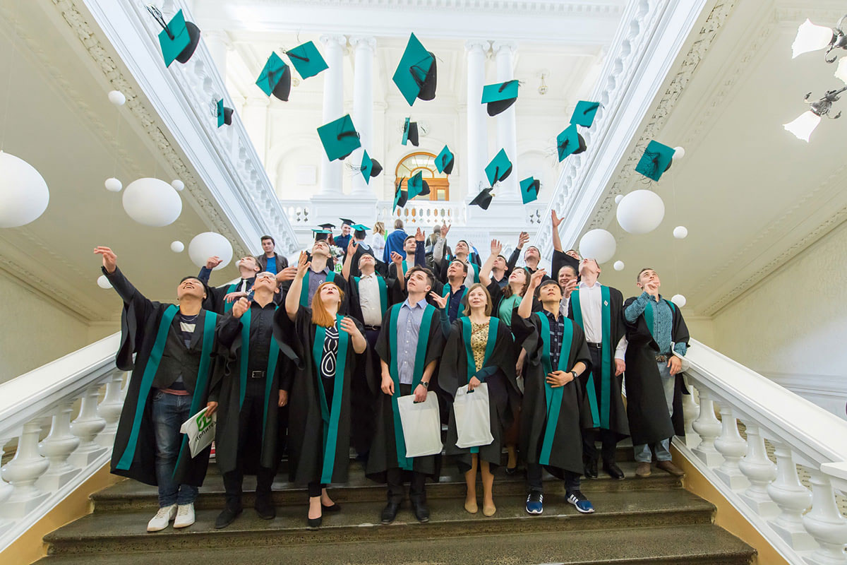 Часто выпускники становятся дарителями и перечисляют средства в Эндаумент-фонд СПбПУ 