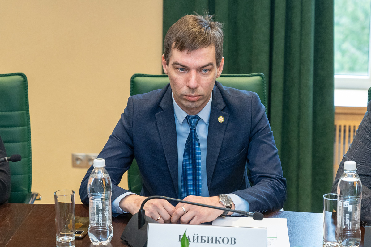 Директор ИСПО СПбПУ Роман Байбиков Директор ИСПО СПбПУ Роман Байбиков