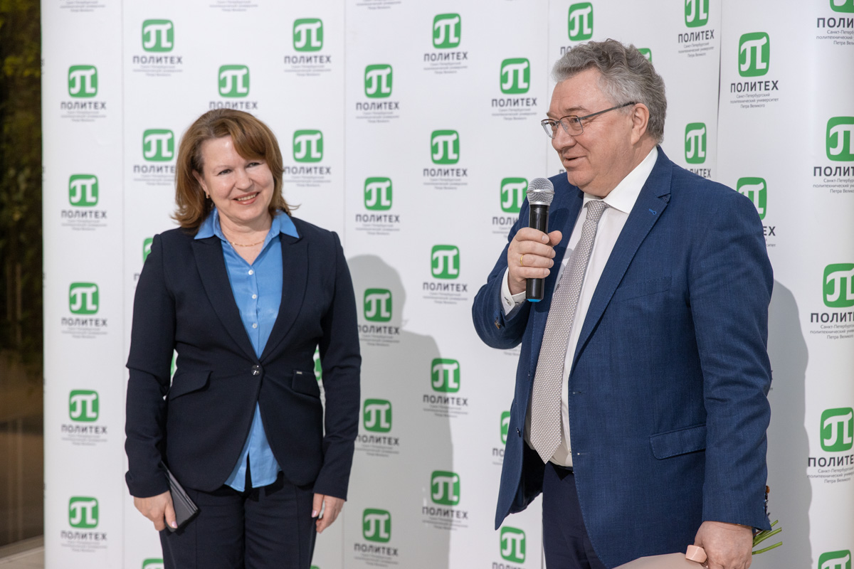 Ректор СПбПУ Андрей Рудской и ректор СПГХПА им. А. Л. Штиглица Анна Кислицына Ректор СПбПУ Андрей Рудской и ректор СПГХПА им. А. Л. Штиглица Анна Кислицына