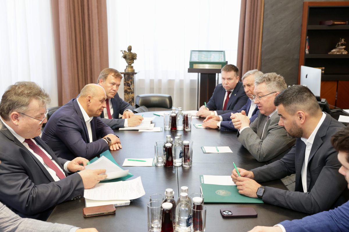 Переговоры руководства СПбПУ и «Ак Барс» Переговоры руководства СПбПУ и «Ак Барс»