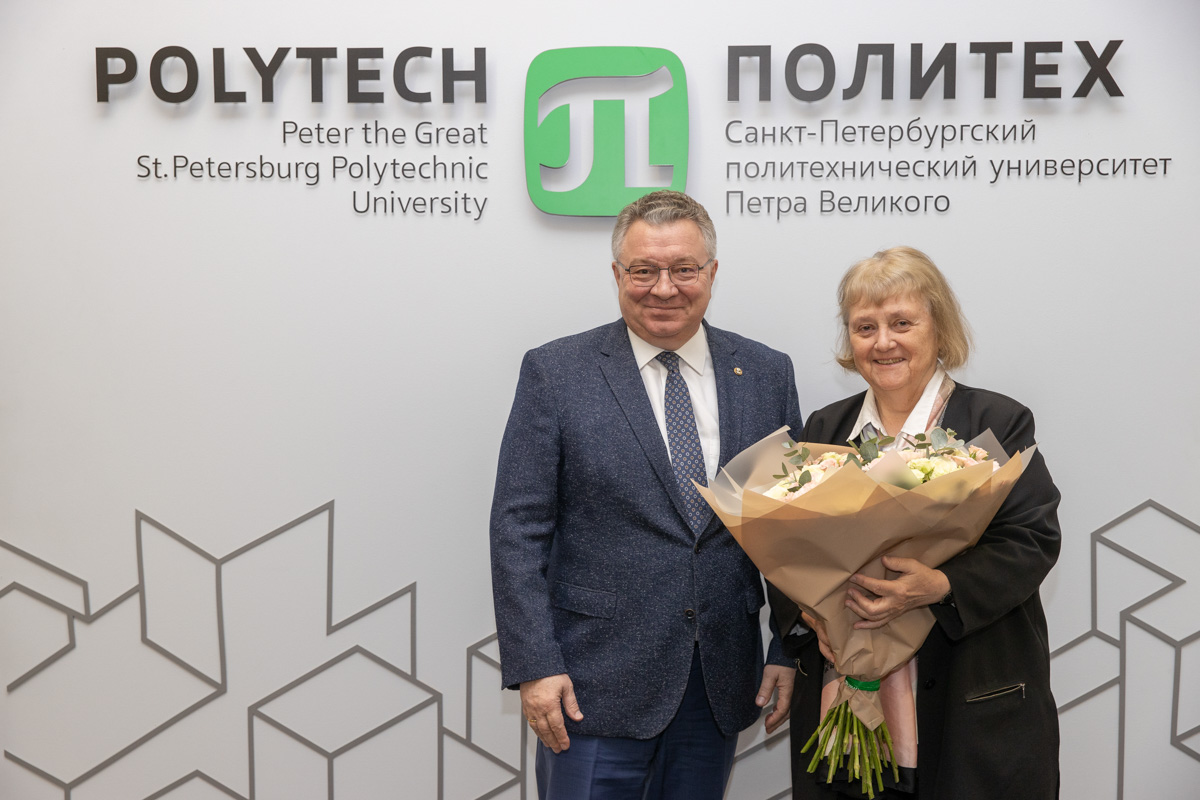 Политех посетила летчик-космонавт Светлана Савицкая Политех посетила летчик-космонавт Светлана Савицкая