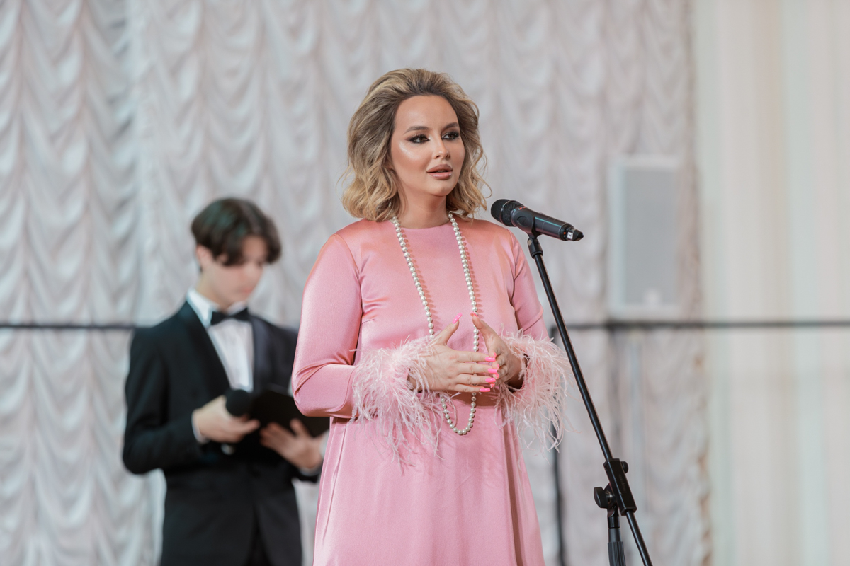 Директор форума «Сочинский диалог» Мария Матвеева Директор форума «Сочинский диалог» Мария Матвеева