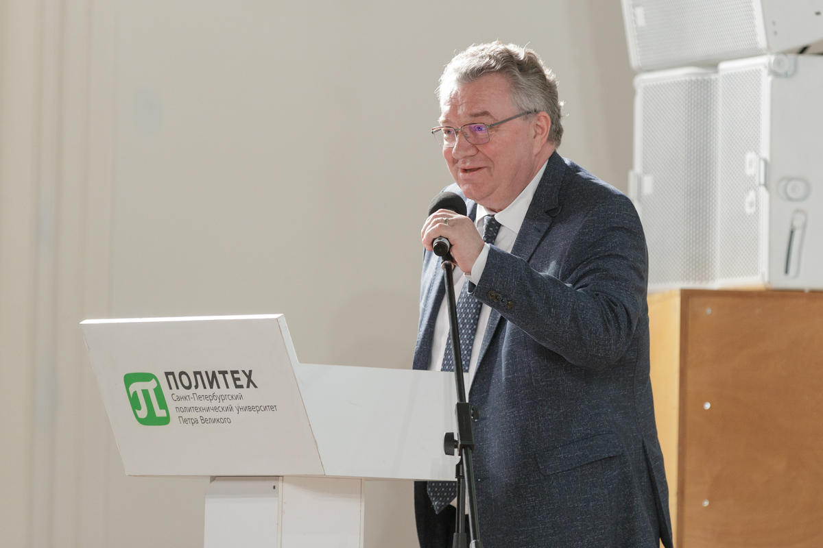 Ректор СПбПУ академик РАН Андрей Рудской 