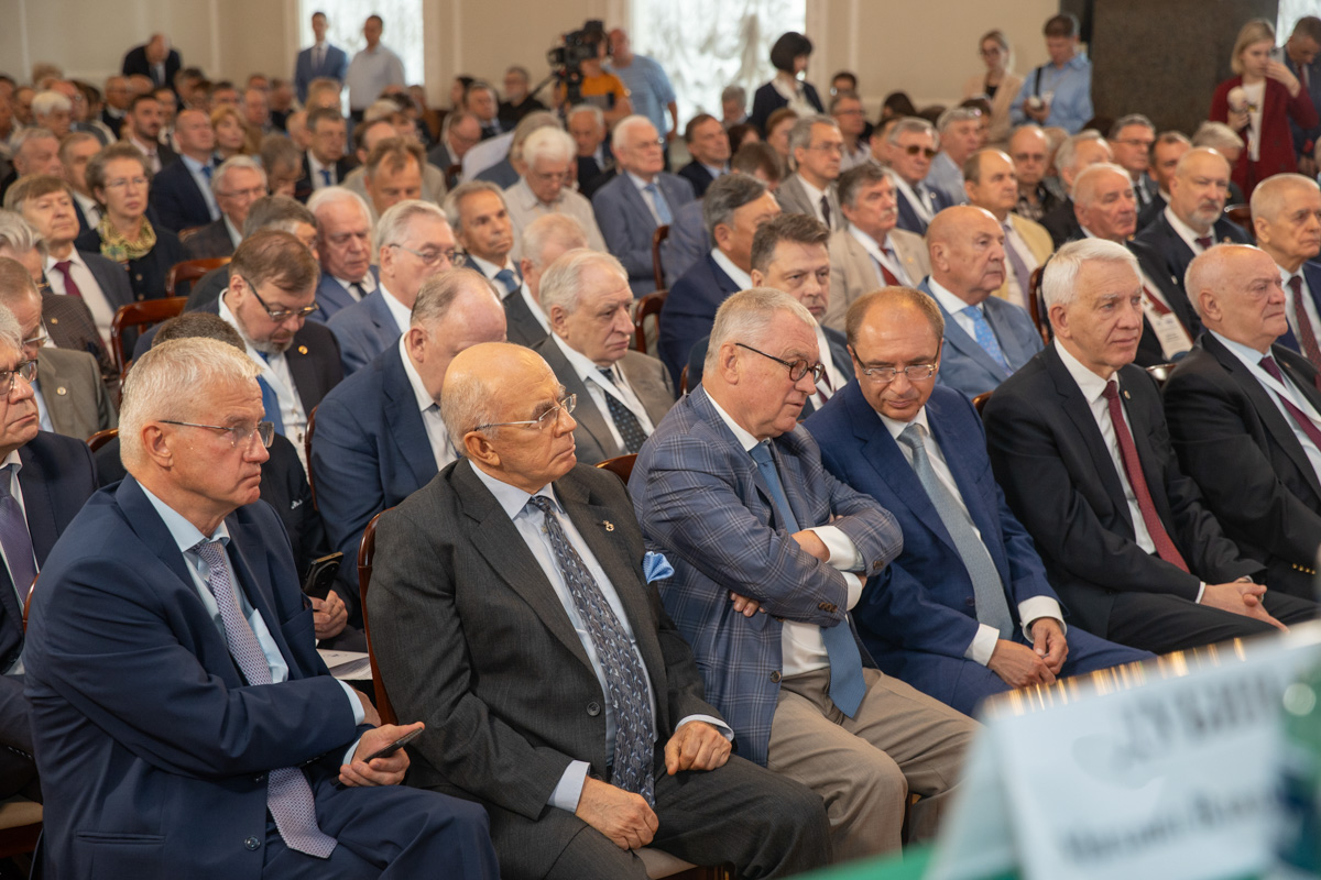 Участники заседания 