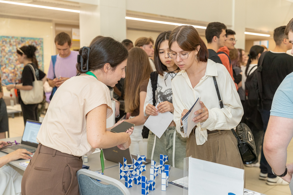 Зоны консультаций от руководителей программ проекта 