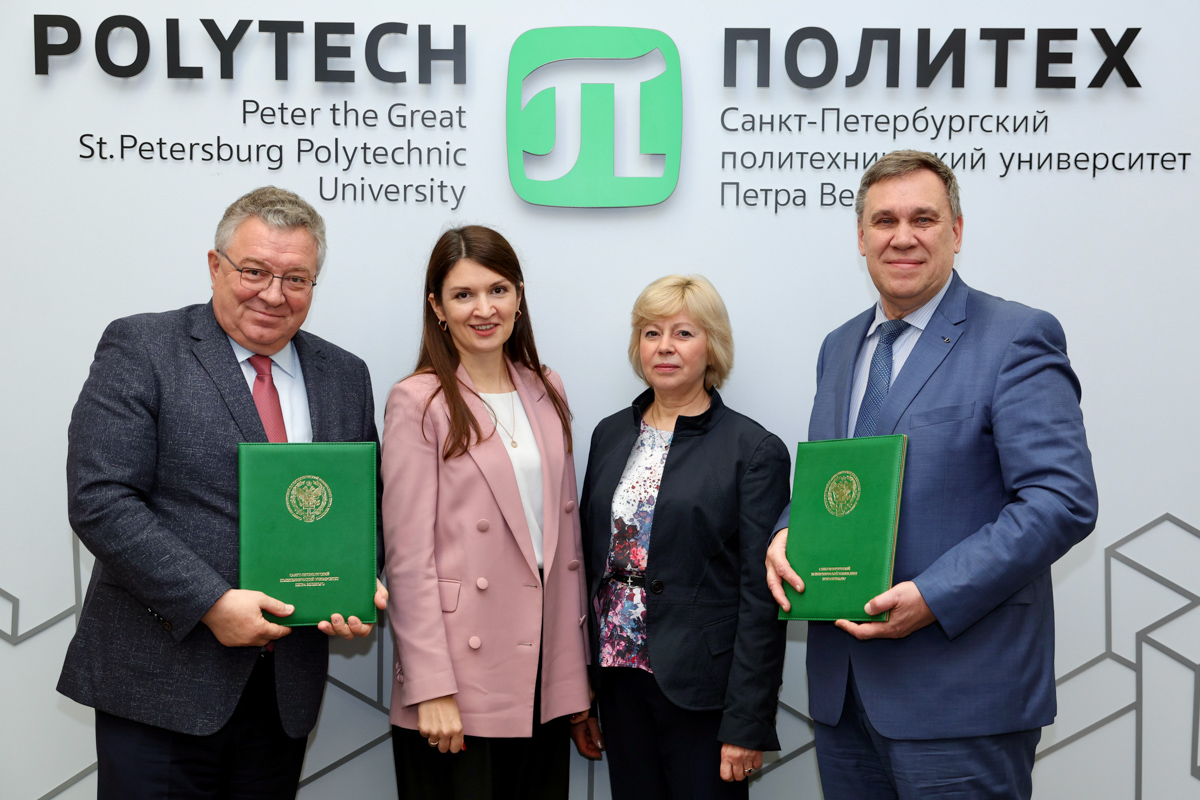  Андрей Рудской, Марина Петроченко, Татьяна Данилова и Юрий Чесноков 