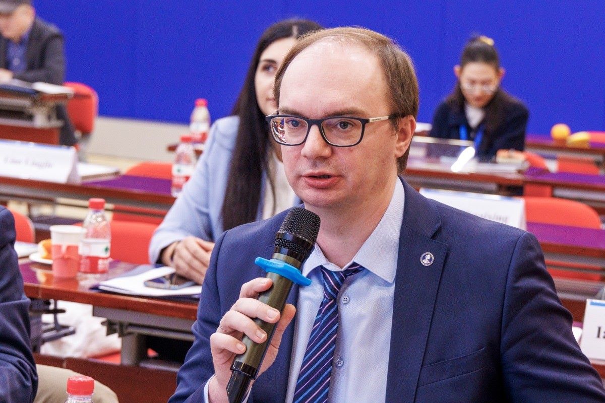 Директор Институт биомедицинских систем и биотехнологий СПбПУ профессор РАН Андрей Васин выступил модератором секции по гриппу Директор Институт биомедицинских систем и биотехнологий СПбПУ профессор РАН Андрей Васин выступил модератором секции по гриппу