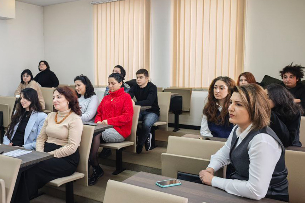 Дополнительно прошла серия поддерживающих вебинаров для широкого круга сотрудников РАУ 