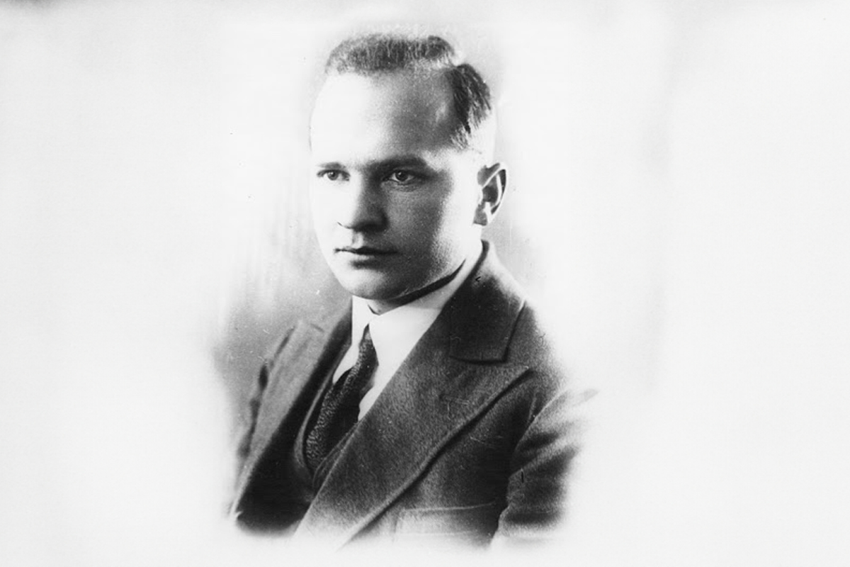 Молодой конструктор Николай Леонидович Духов 