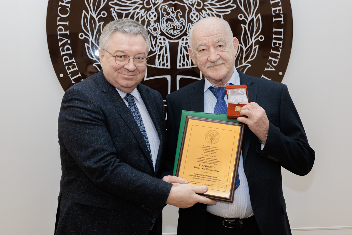 Доцент Высшей школы машиностроения Валентин Кобчиков 