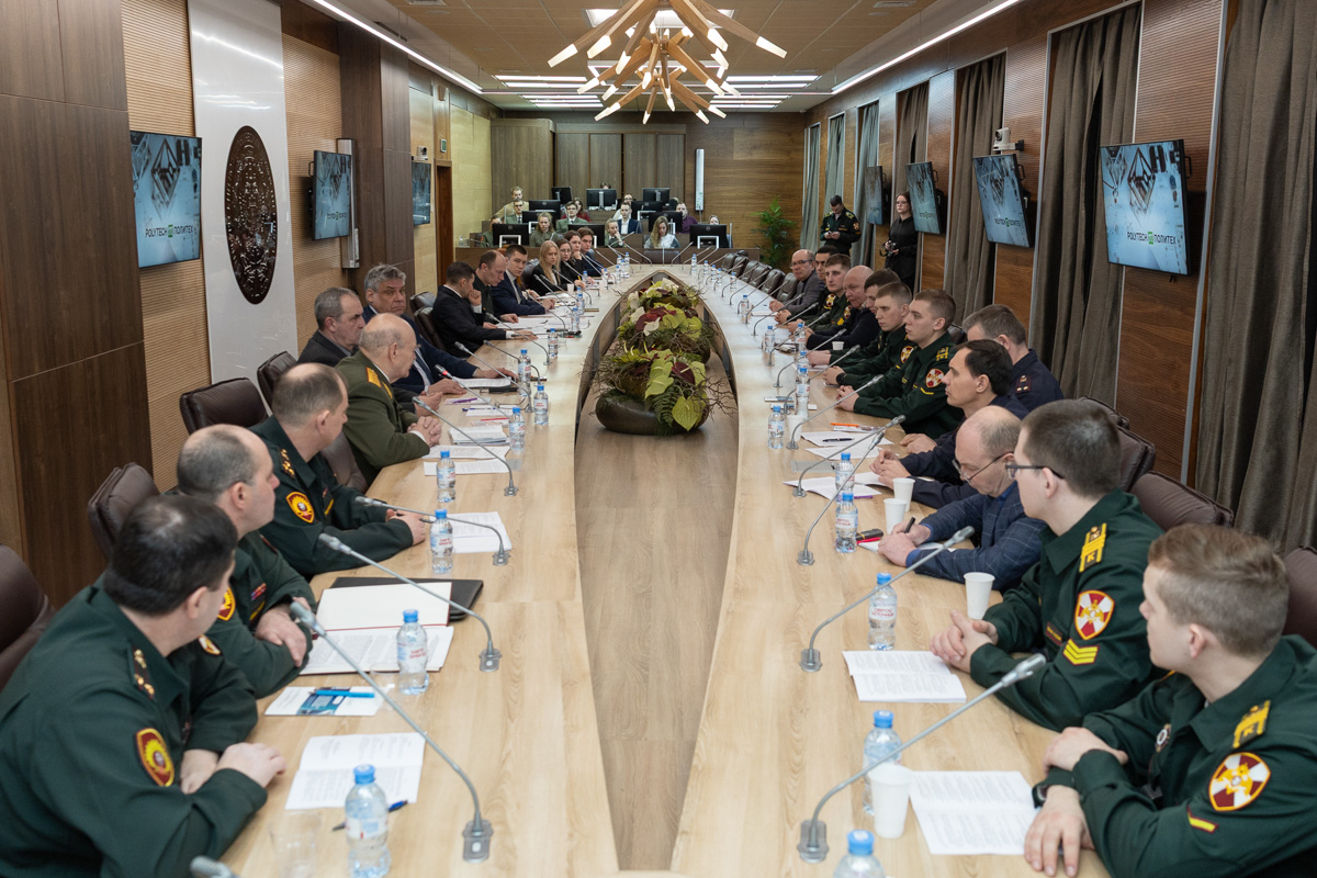 Преподаватели раскрыли основные угрозы и особенности современного терроризма Преподаватели раскрыли основные угрозы и особенности современного терроризма