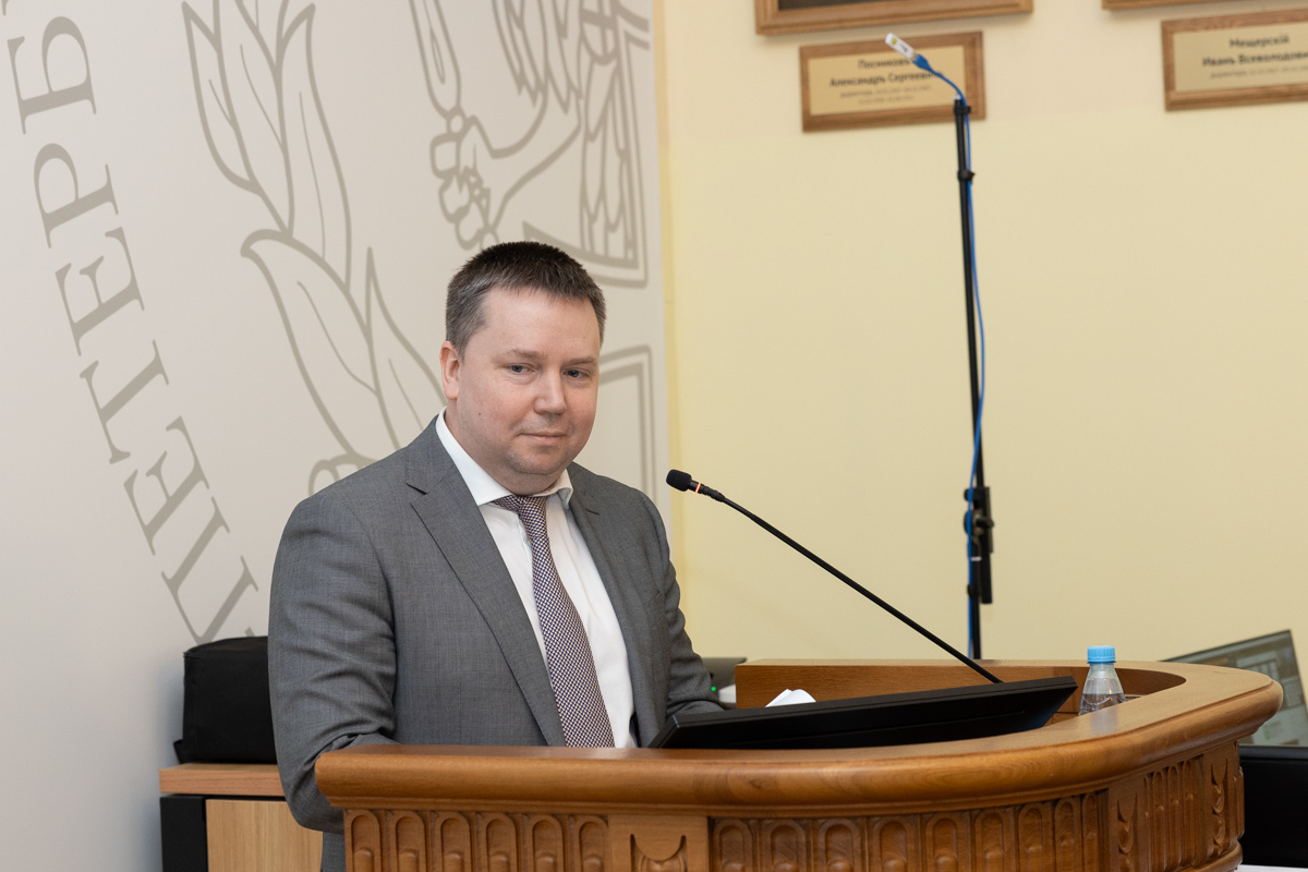 Учёный секретарь СПбПУ Дмитрия Карпов 
