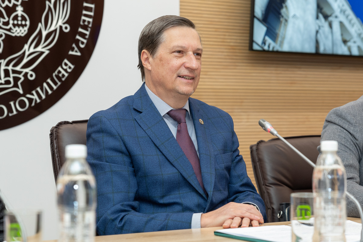 Проректор по международной деятельности СПбПУ Дмитрий Арсеньев Проректор по международной деятельности СПбПУ Дмитрий Арсеньев