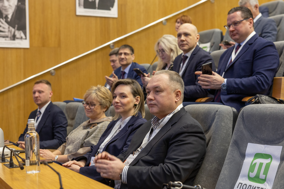 Курс повышения квалификации «Комплексная безопасность в образовательной организации высшего образования» проводится для ректоров вузов Курс повышения квалификации «Комплексная безопасность в образовательной организации высшего образования» проводится для ректоров вузов