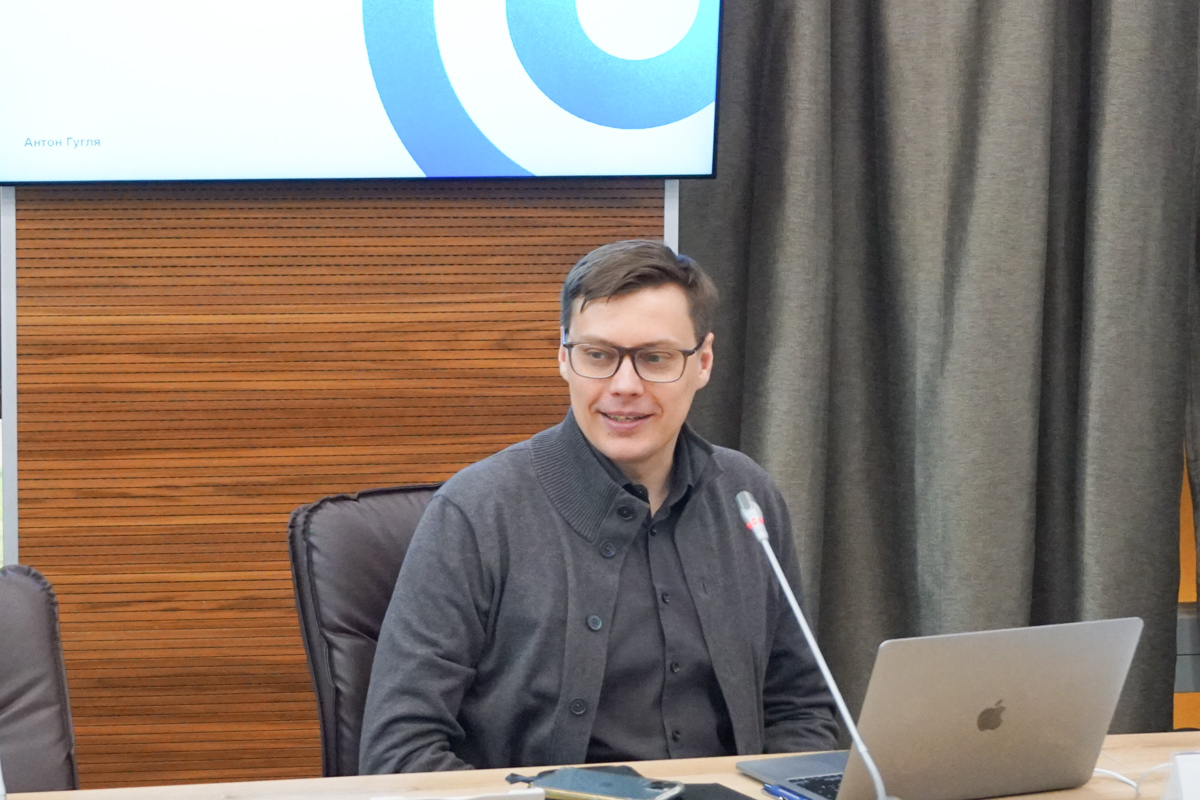Антон Гугля Антон Гугля