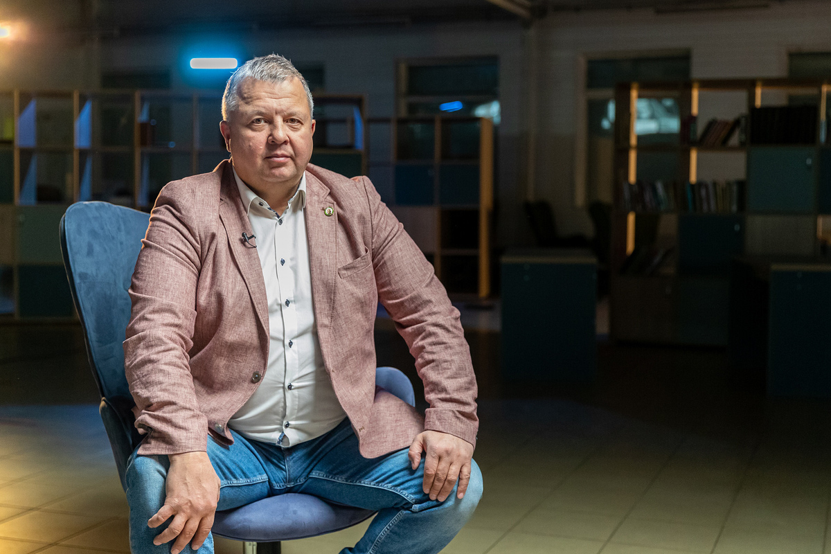 Валерий Сущенко стал председателем комиссии по взаимодействию с учебными подразделениями по физической культуре и спорту Валерий Сущенко стал председателем комиссии по взаимодействию с учебными подразделениями по физической культуре и спорту