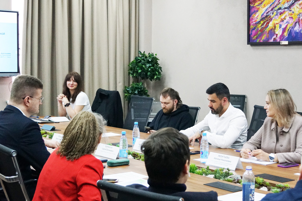 Участники обсудили перспективы и проблемы, связанные с внедрением AI-технологий 