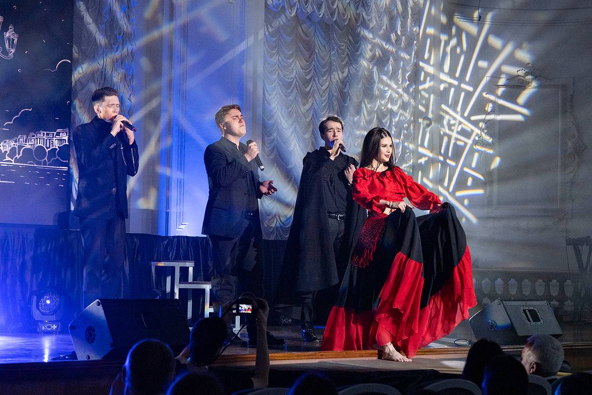 Победителя определяли настоящие профессионалы в мире музыки и творчества 