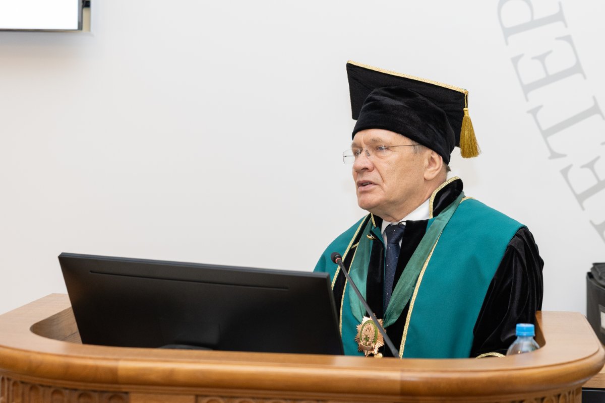 Выступление Алексея Лихачёва Выступление Алексея Лихачёва