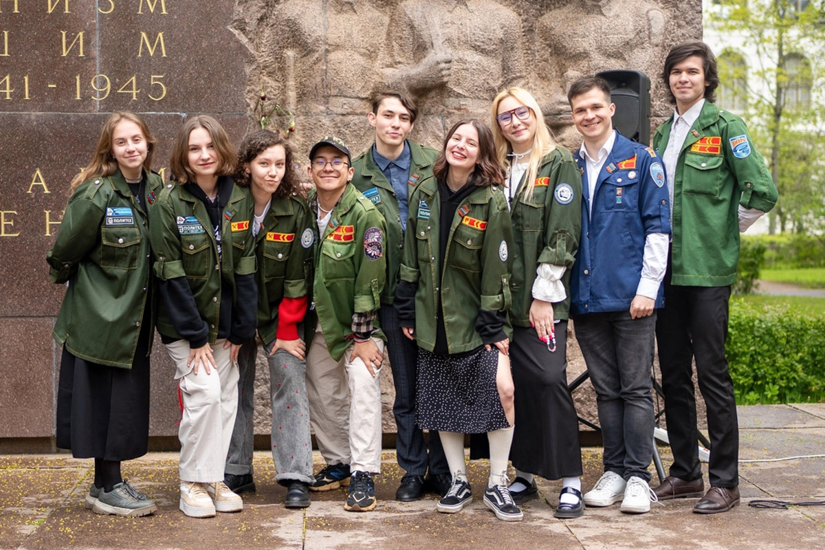 История студенческих отрядов Политеха началась в далеком 1948 году 