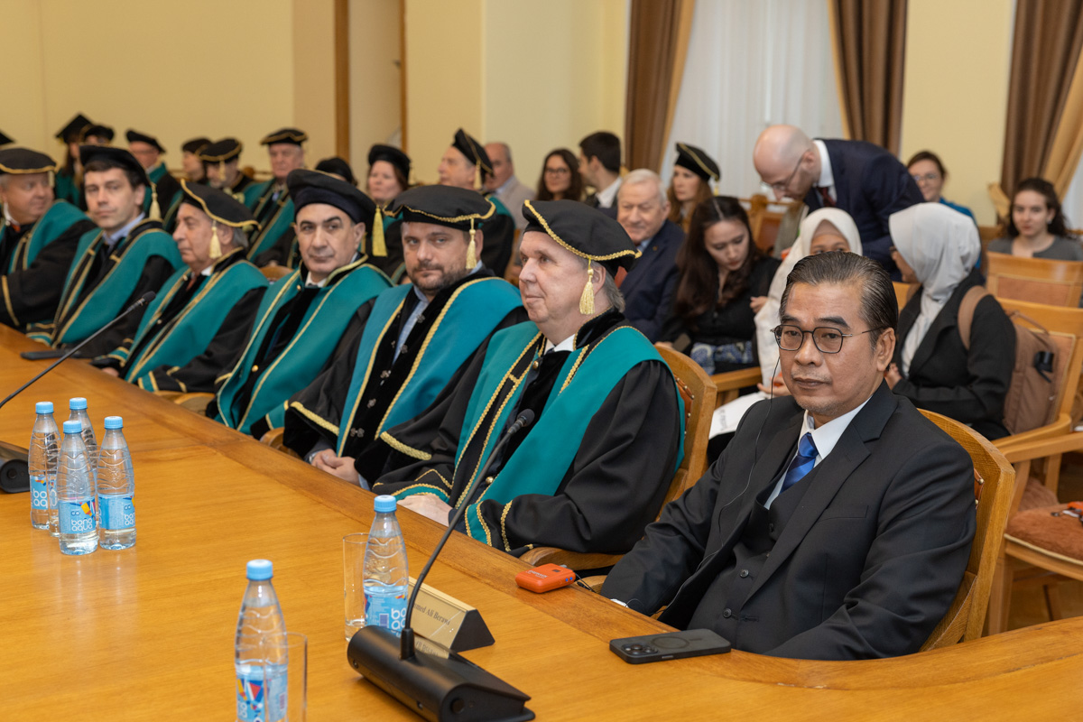 Профессор Мохаммед Али Берави Профессор Мохаммед Али Берави