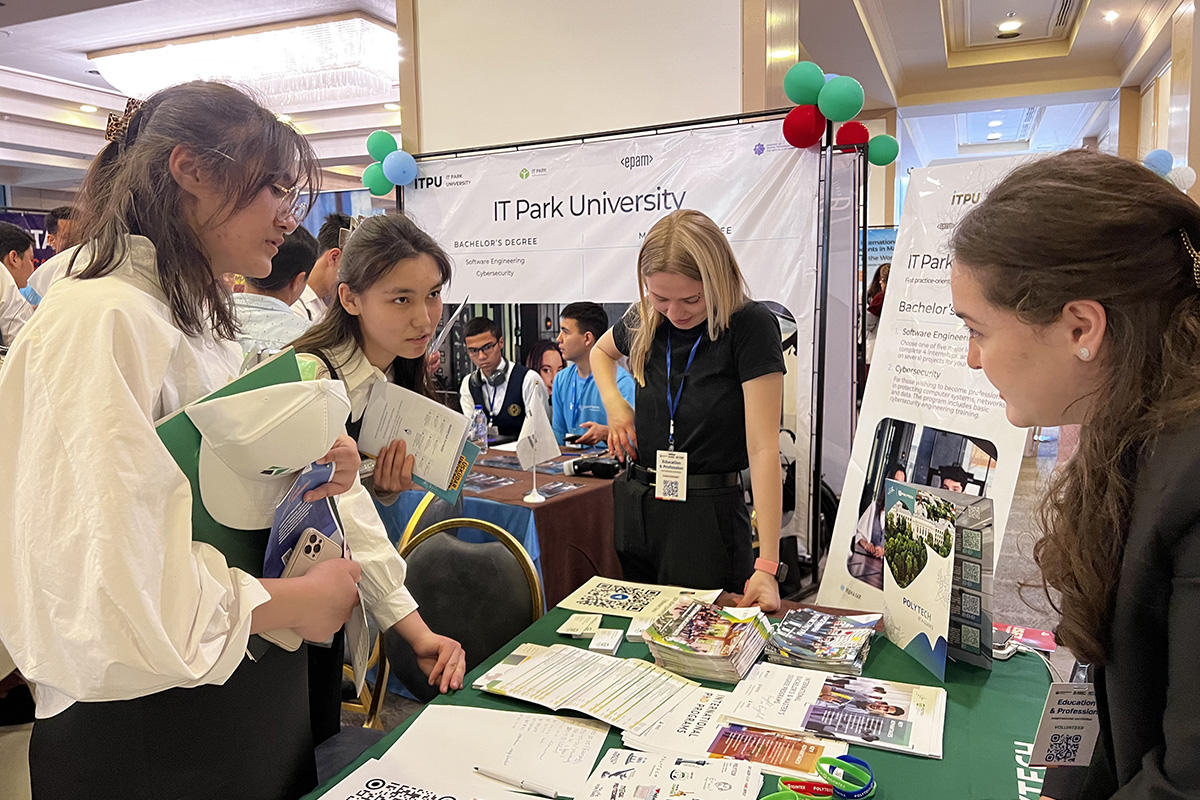 Иностранные абитуриенты ознакомились с новыми алгоритмами поступления