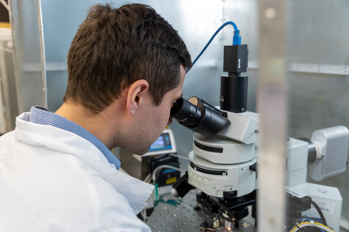 Учёные СПбПУ предложили новый подход к лечению болезни Альцгеймера через регуляцию кальция в клетках мозга 