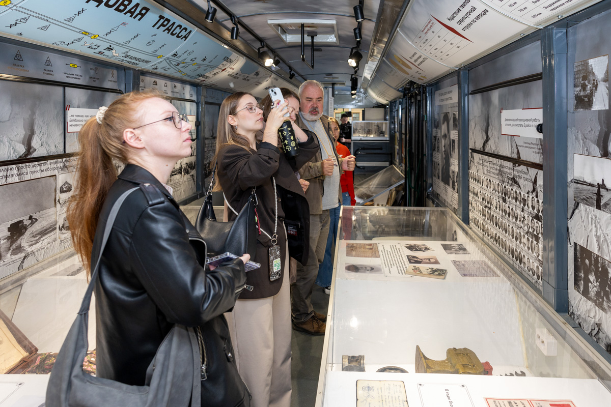 Выставка заинтересовала жителей Калининского района 