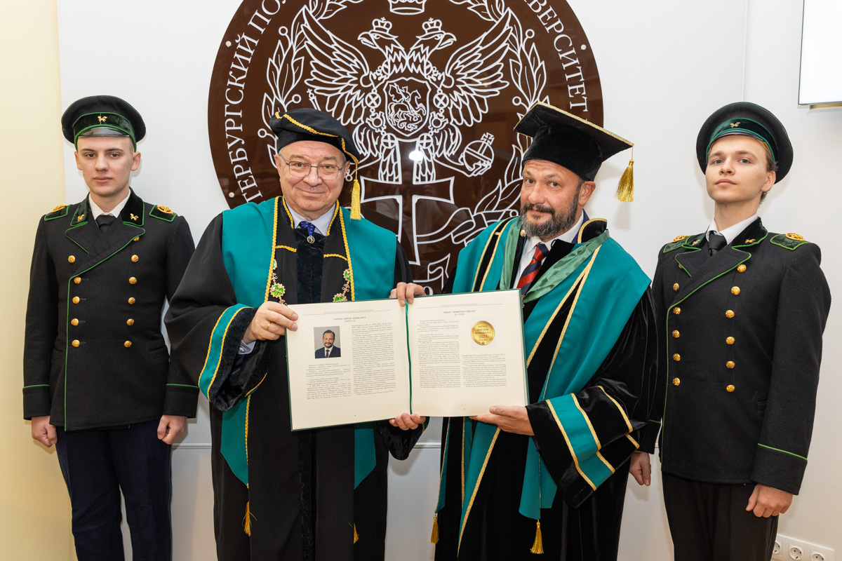 Сергей Брилёв на страницах книги Почётных докторов СПбПУ 