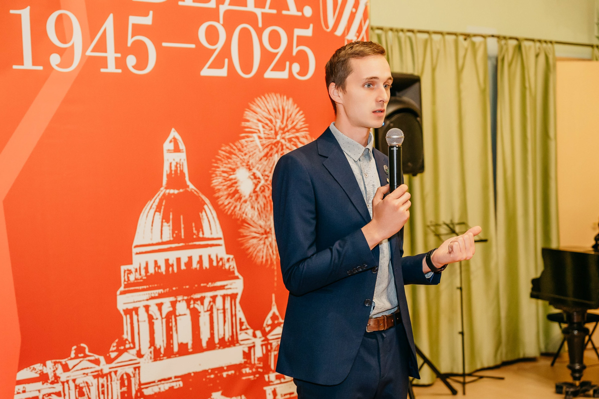 Артем Соловьёв 