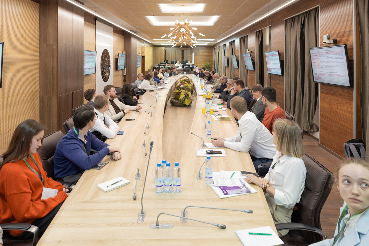 Секция «Финансовые стратегии и инструменты формирования фондов целевого капитала в образовательных и научных организациях в условиях меняющейся макроэкономической и регуляторной среды» 