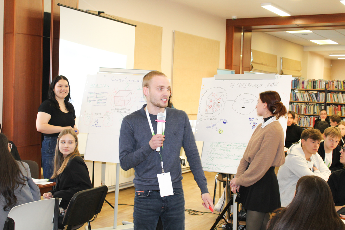 Центр компетенций Политеха побывал в новосибирских вузах 