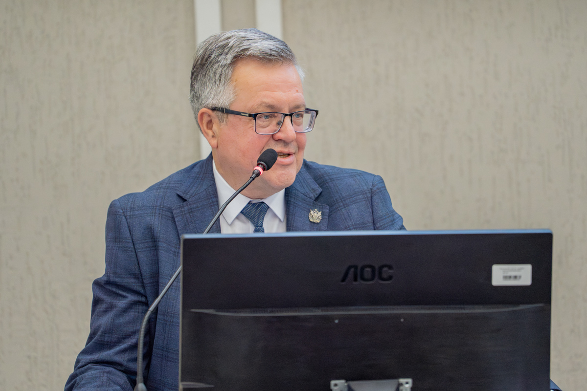 Владимир Щепинин открыл мероприятие 