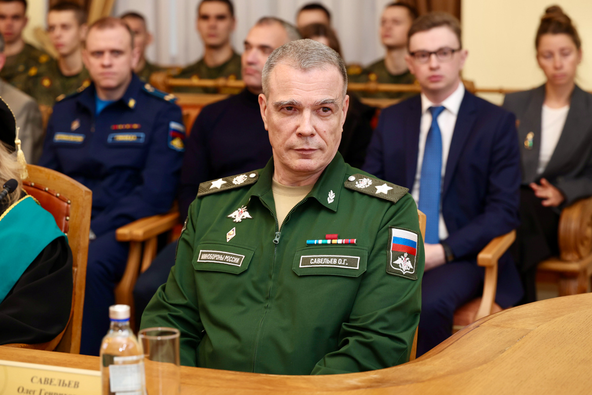 Олег Савельев 