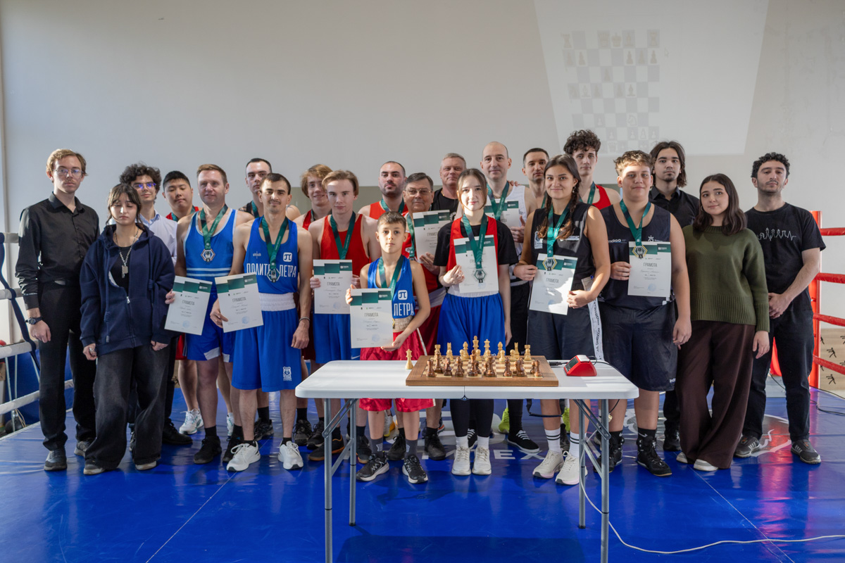 Все победители и призеры были награждены грамотами и медалями 