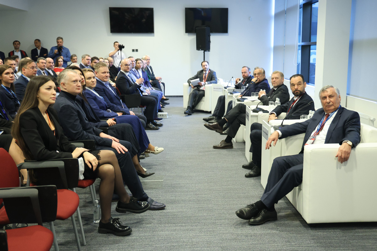 Политехники представили передовые разработки на выставке «Металл-Экспо 2025» 