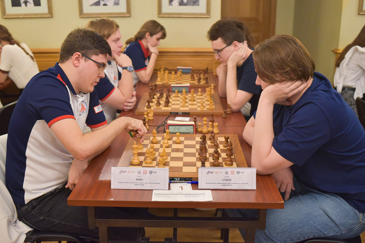 Сборная СПбПУ вошла в число пяти лучших команд России по итогам финала Кубка Национальной студенческой шахматной лиги 