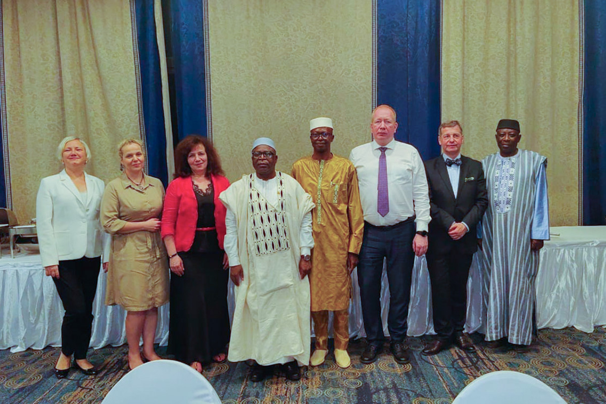 На встрече с министром высшего образования и научных исследований Республики Мали 