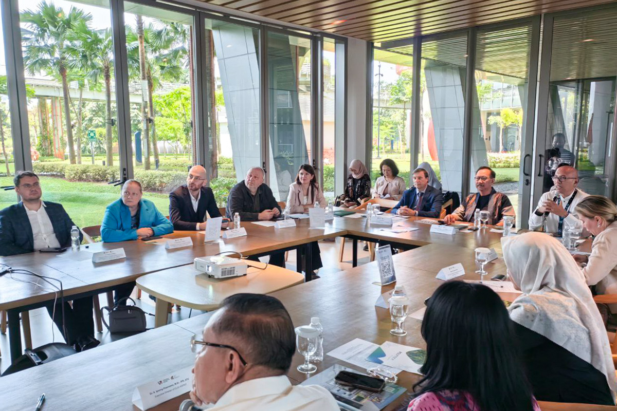 Встреча с ассоциацией «Объединённые города и местное самоуправление» 