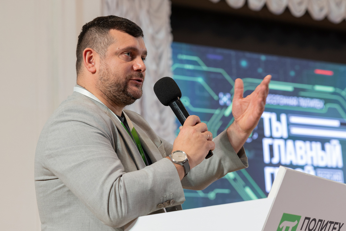 Дмитрий Тихонов 