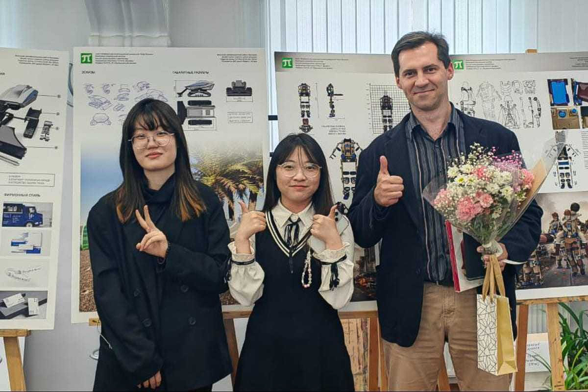 Выпускница бакалавриата Инженерно-строительного института СПбПУ Юйтин Ван выиграла премию Ежевского в номинации «Промышленный дизайн» за проект, выполненный под руководством доцента Высшей школы дизайна и архитектуры ИСИ Семёна Щура 