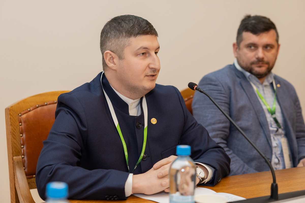 Круглый стол 